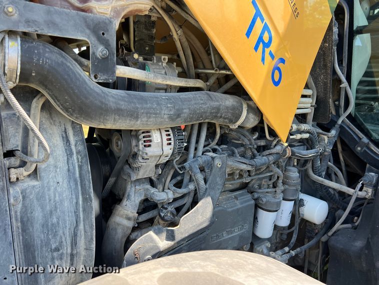 image for item DR5575 2014 Challenger MT585D  MFWD tractor