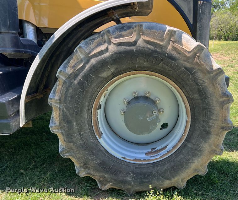 image for item DR5575 2014 Challenger MT585D  MFWD tractor