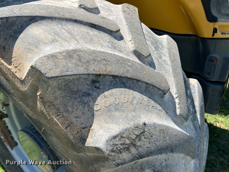 image for item DR5575 2014 Challenger MT585D  MFWD tractor