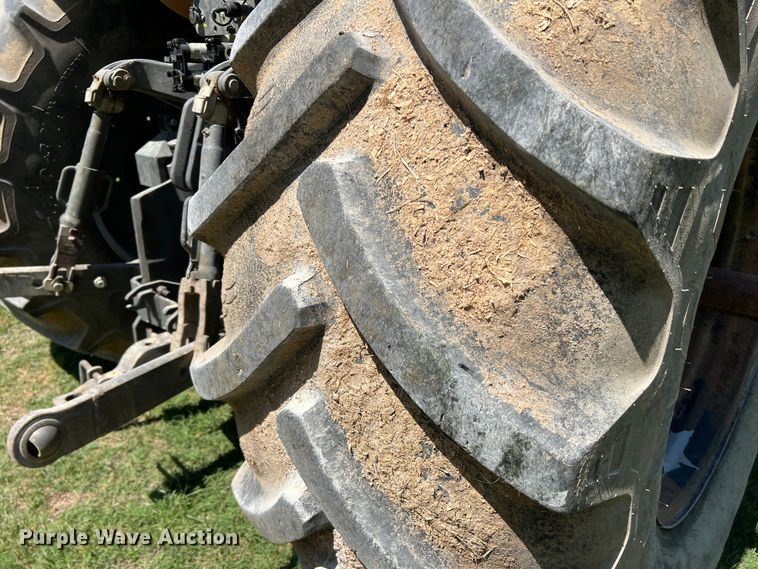 image for item DR5575 2014 Challenger MT585D  MFWD tractor