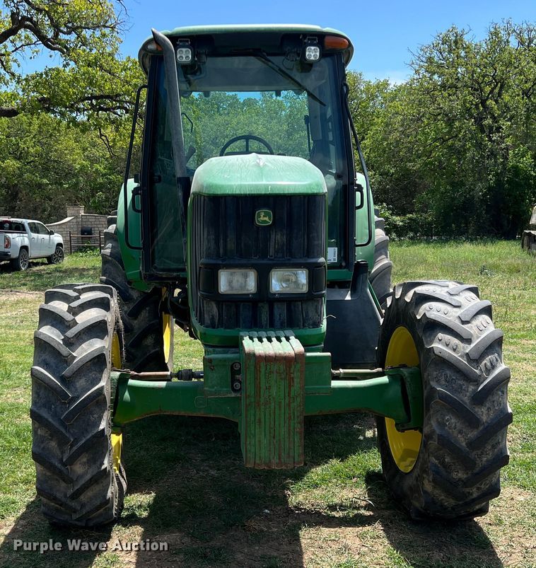image for item DR5577 2009 John Deere 7130  MFWD tractor