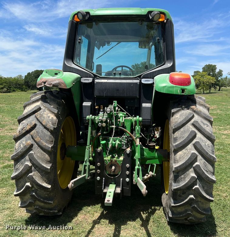 image for item DR5577 2009 John Deere 7130  MFWD tractor