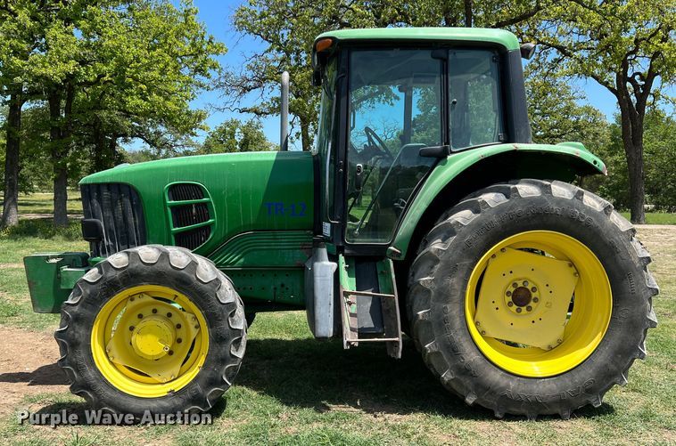 image for item DR5577 2009 John Deere 7130  MFWD tractor