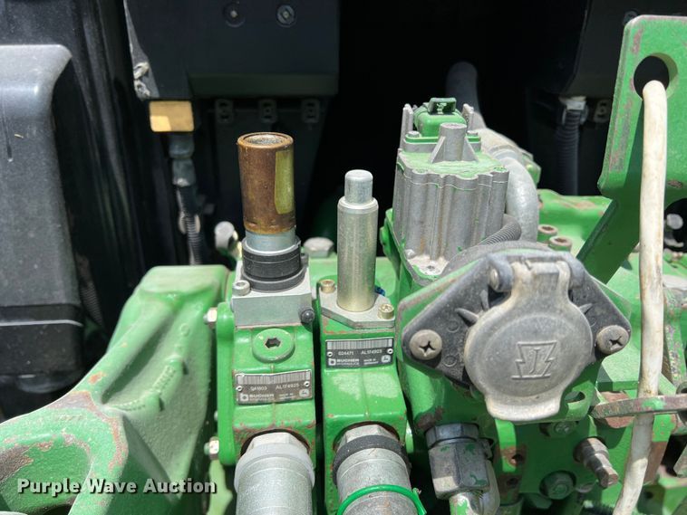 image for item DR5577 2009 John Deere 7130  MFWD tractor