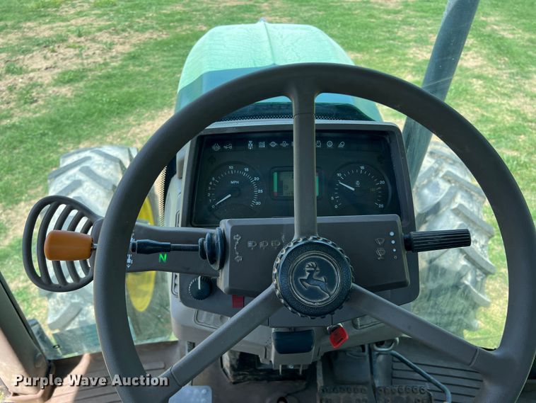 image for item DR5577 2009 John Deere 7130  MFWD tractor