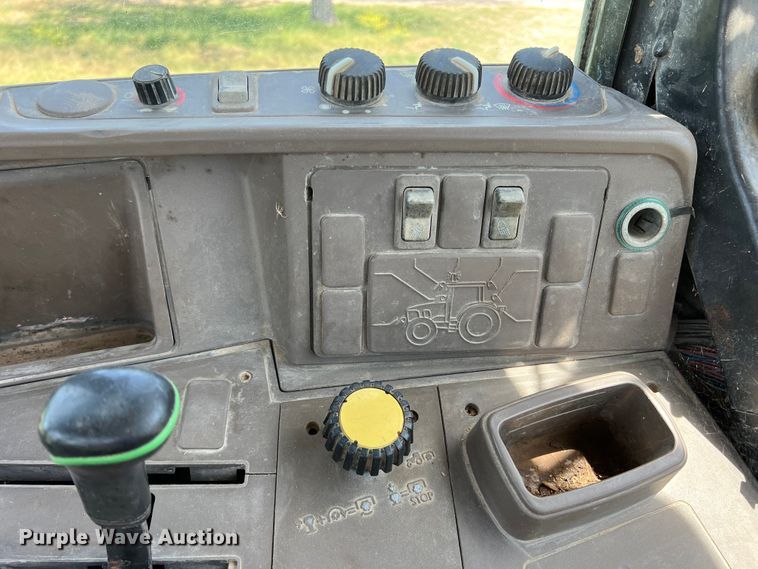 image for item DR5577 2009 John Deere 7130  MFWD tractor