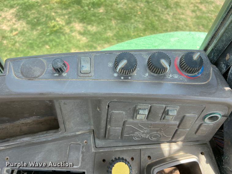 image for item DR5577 2009 John Deere 7130  MFWD tractor