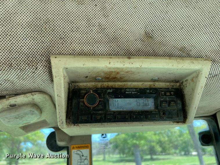 image for item DR5577 2009 John Deere 7130  MFWD tractor