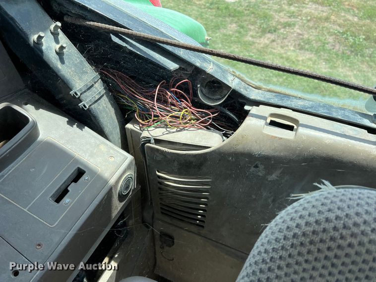 image for item DR5577 2009 John Deere 7130  MFWD tractor