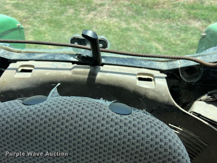 image for item DR5577 2009 John Deere 7130  MFWD tractor