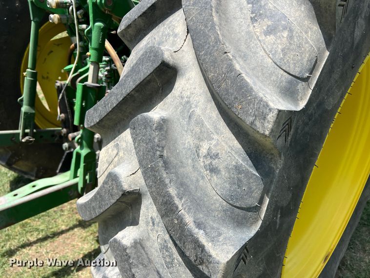 image for item DR5577 2009 John Deere 7130  MFWD tractor