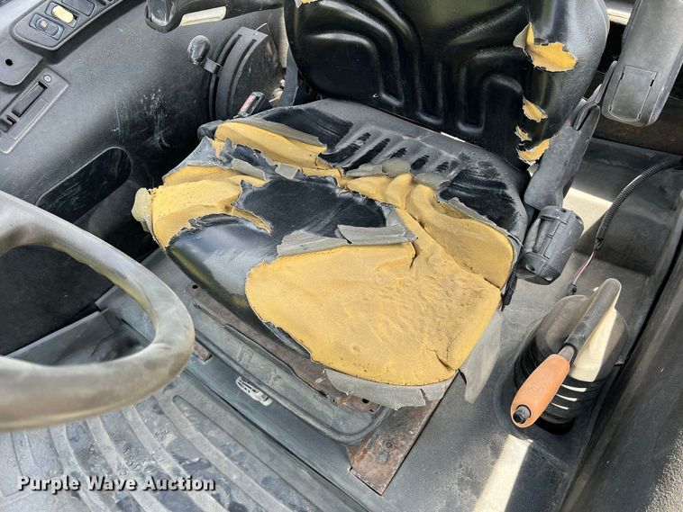 image for item DR5579 2012 Case IH Maxxum 125  MFWD tractor