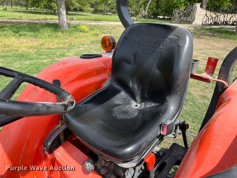 image for item DR5581 Kubota L3901  MFWD tractor