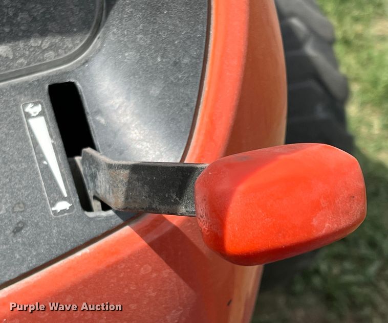 image for item DR5581 Kubota L3901  MFWD tractor