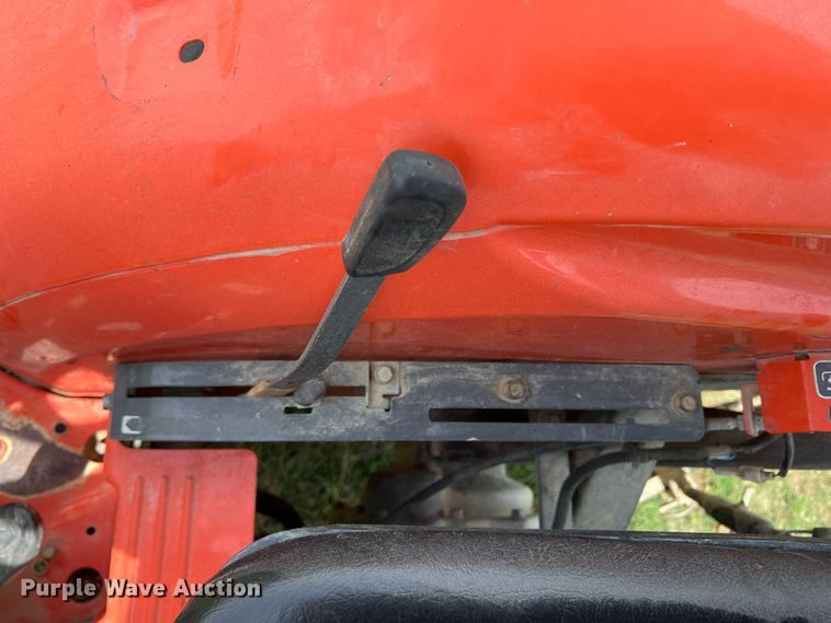 image for item DR5581 Kubota L3901  MFWD tractor