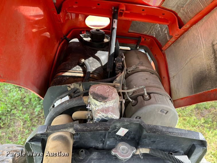 image for item DR5581 Kubota L3901  MFWD tractor