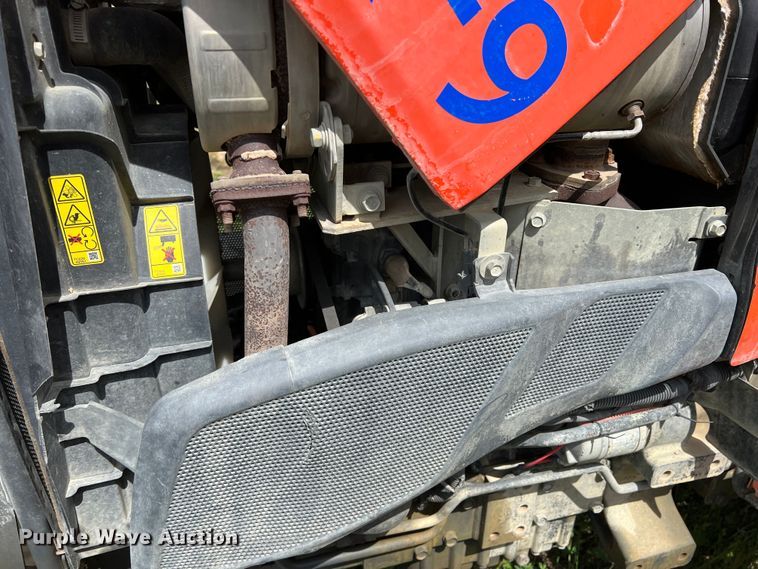 image for item DR5581 Kubota L3901  MFWD tractor