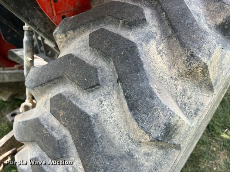 image for item DR5581 Kubota L3901  MFWD tractor