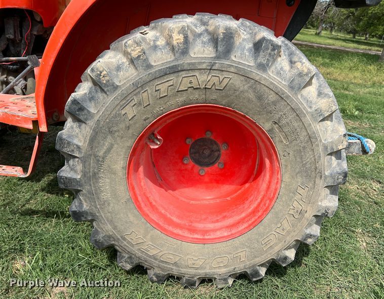 image for item DR5581 Kubota L3901  MFWD tractor
