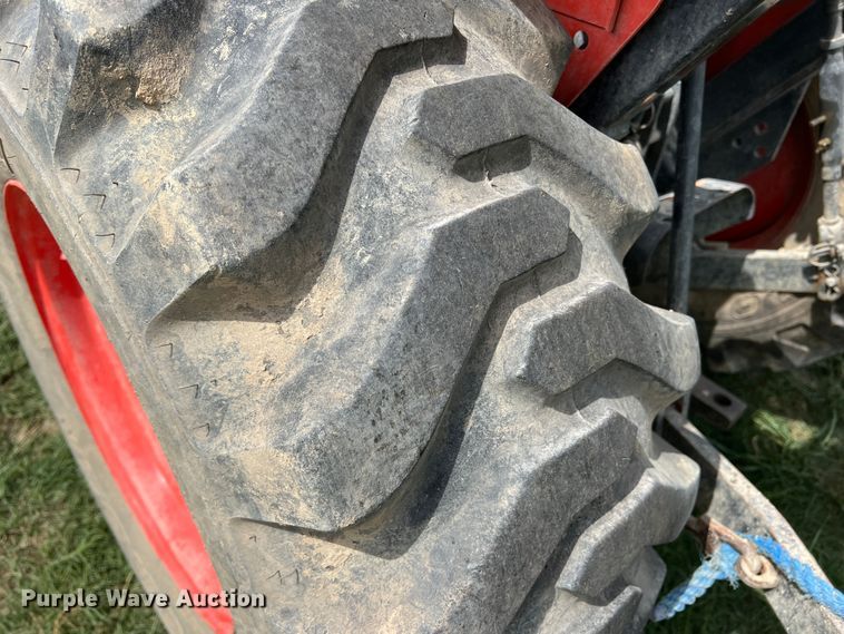 image for item DR5581 Kubota L3901  MFWD tractor