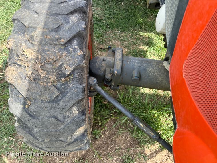 image for item DR5581 Kubota L3901  MFWD tractor