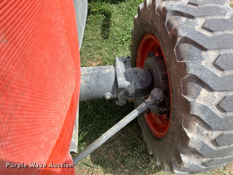 image for item DR5581 Kubota L3901  MFWD tractor