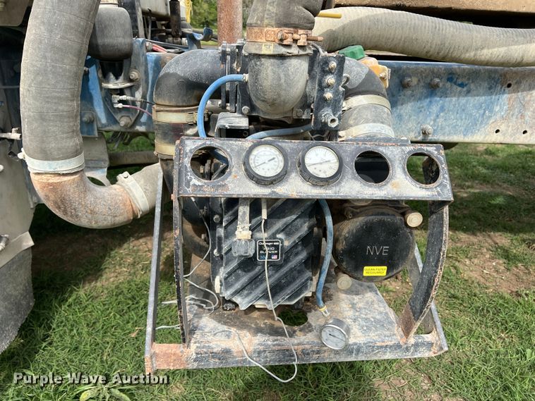 image for item DR5584 1999 Peterbilt 379  semi truck