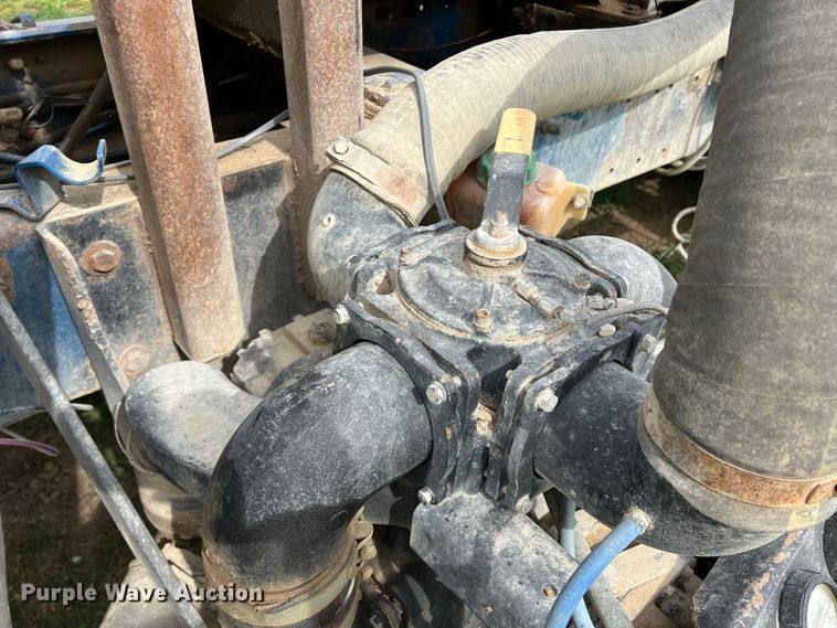 image for item DR5584 1999 Peterbilt 379  semi truck