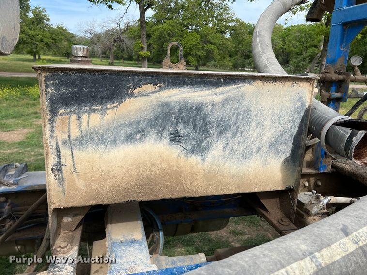 image for item DR5584 1999 Peterbilt 379  semi truck