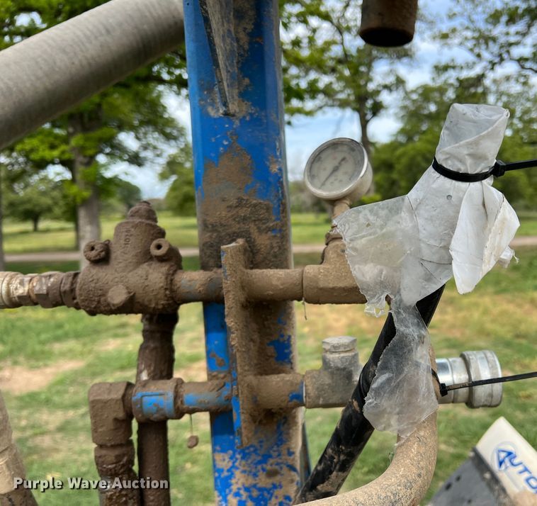 image for item DR5584 1999 Peterbilt 379  semi truck