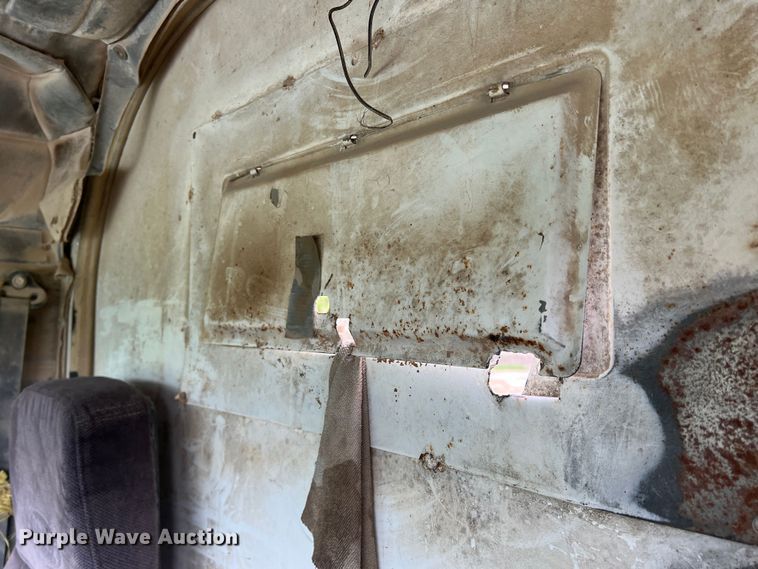 image for item DR5584 1999 Peterbilt 379  semi truck