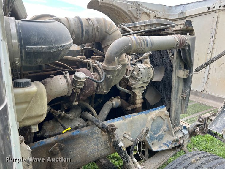 image for item DR5584 1999 Peterbilt 379  semi truck