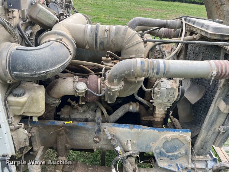 image for item DR5584 1999 Peterbilt 379  semi truck