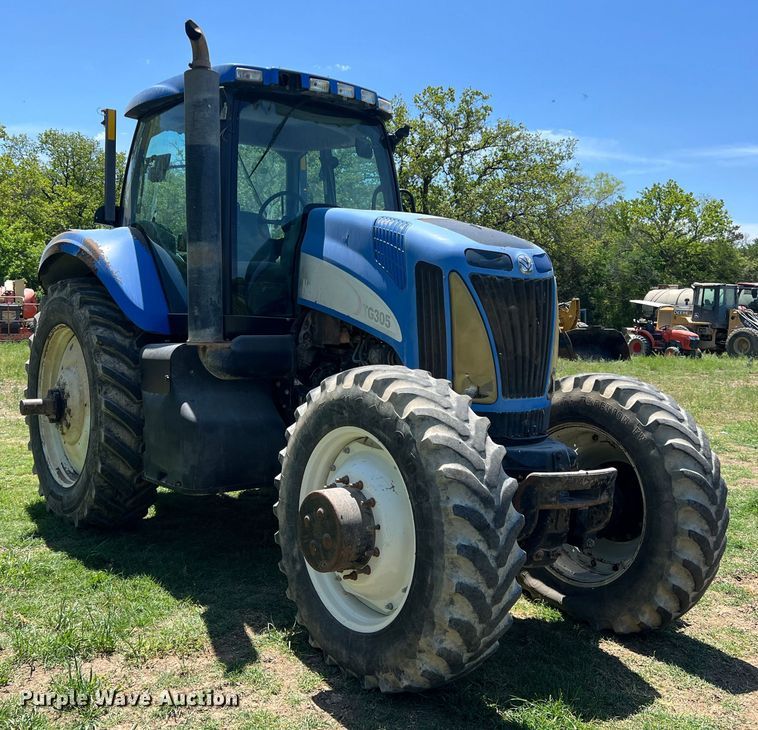 image for item DR5588 New Holland TG305  MFWD tractor