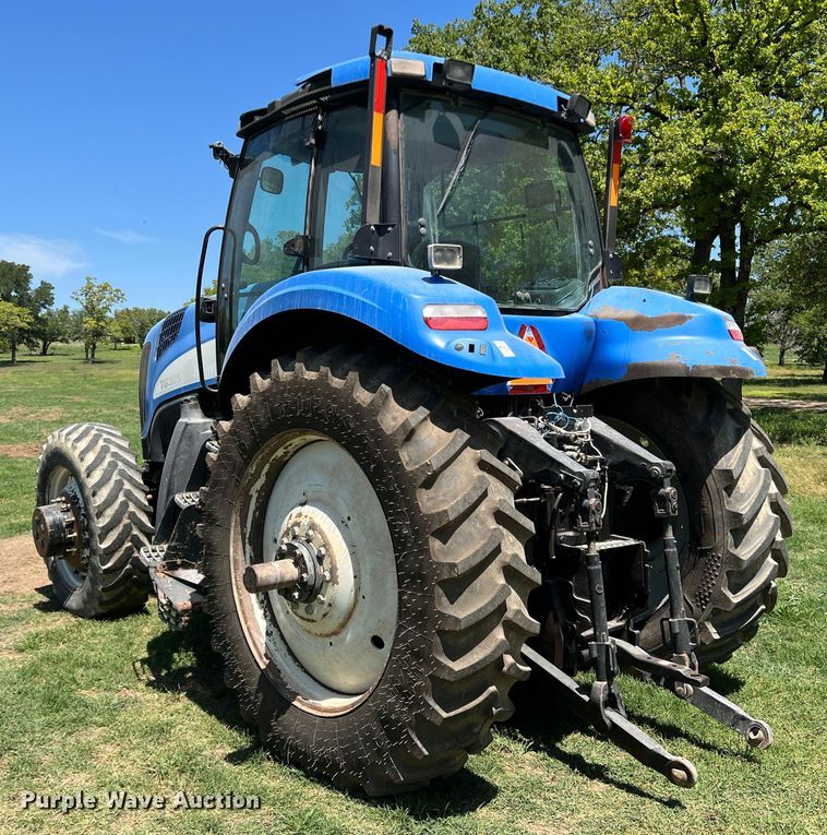 image for item DR5588 New Holland TG305  MFWD tractor