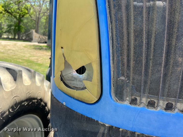 image for item DR5588 New Holland TG305  MFWD tractor