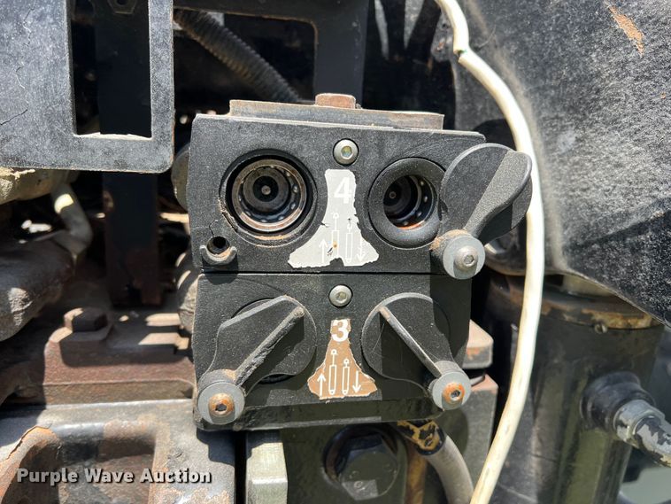 image for item DR5588 New Holland TG305  MFWD tractor