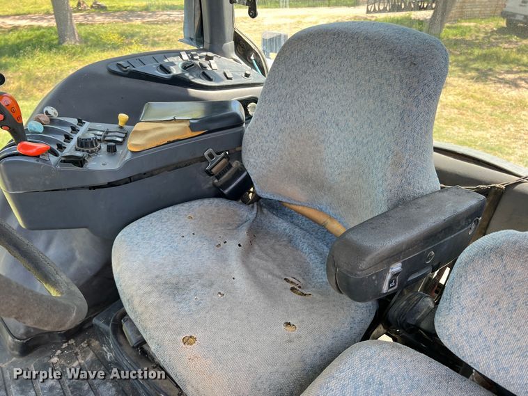 image for item DR5588 New Holland TG305  MFWD tractor