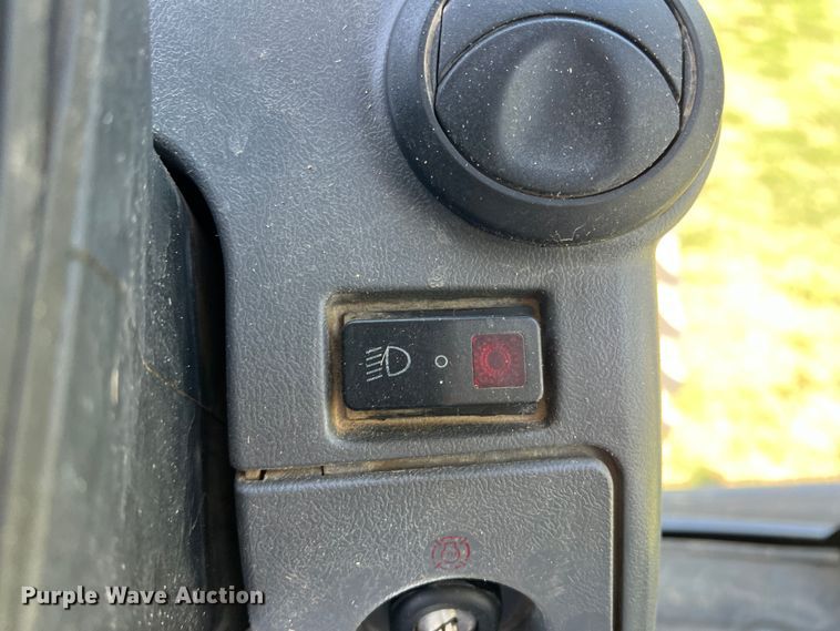 image for item DR5588 New Holland TG305  MFWD tractor