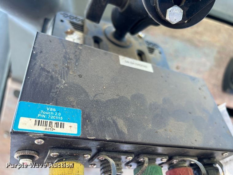 image for item DR5588 New Holland TG305  MFWD tractor