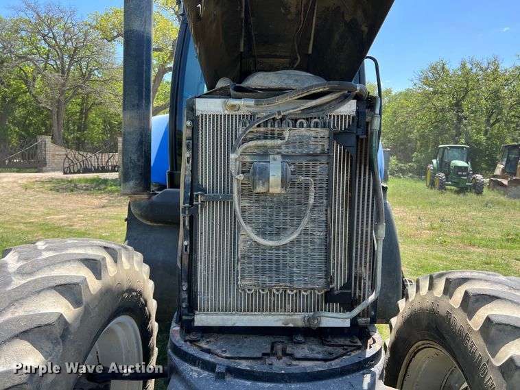 image for item DR5588 New Holland TG305  MFWD tractor