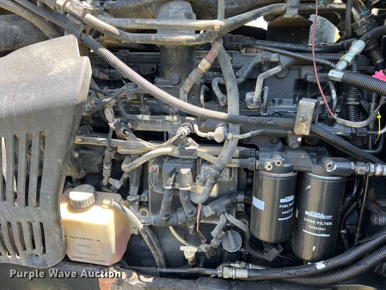 image for item DR5588 New Holland TG305  MFWD tractor