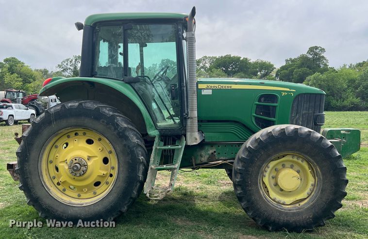 image for item DR5591 2008 John Deere 7330  MFWD tractor