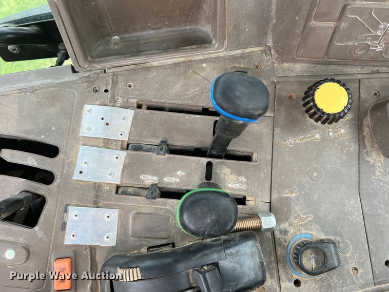 image for item DR5591 2008 John Deere 7330  MFWD tractor