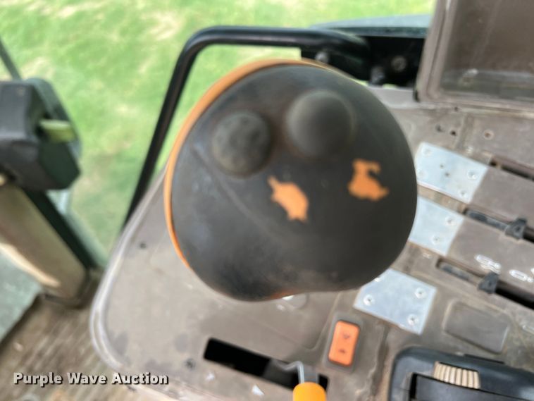 image for item DR5591 2008 John Deere 7330  MFWD tractor