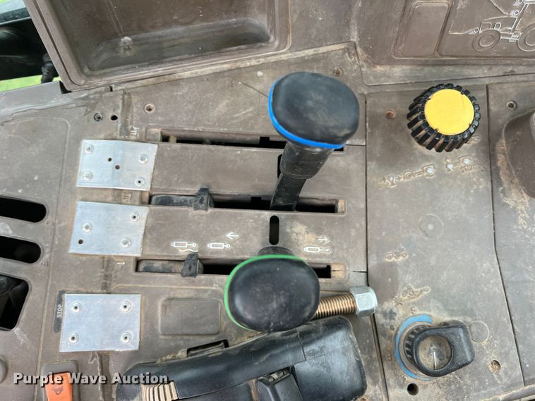 image for item DR5591 2008 John Deere 7330  MFWD tractor