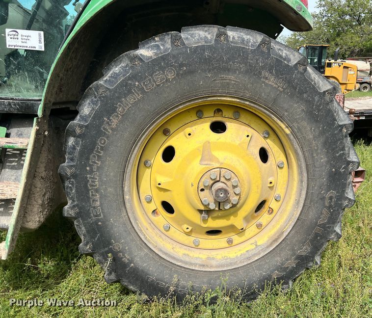 image for item DR5591 2008 John Deere 7330  MFWD tractor