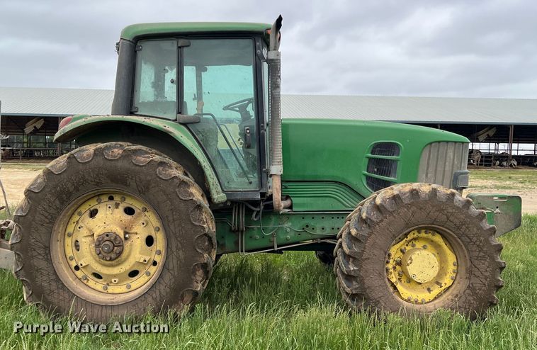 image for item DR5595 2010 John Deere 7330  MFWD tractor