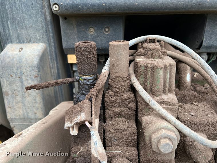 image for item DR5595 2010 John Deere 7330  MFWD tractor