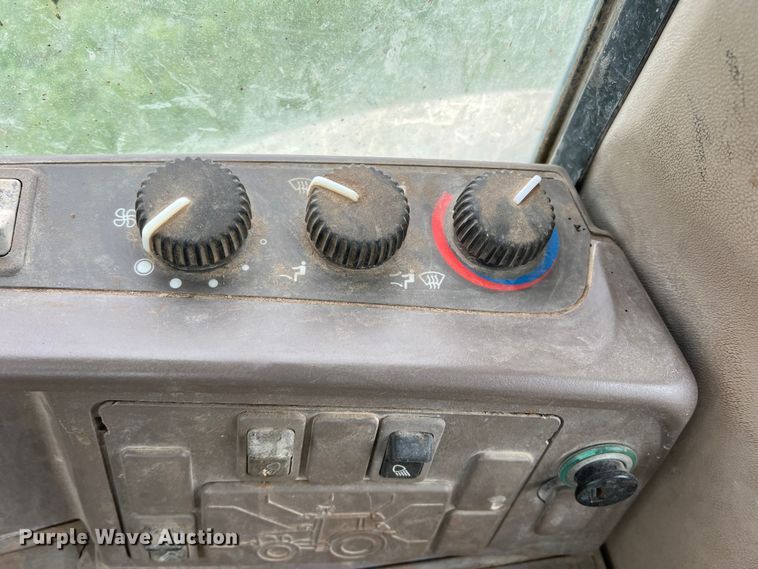 image for item DR5595 2010 John Deere 7330  MFWD tractor